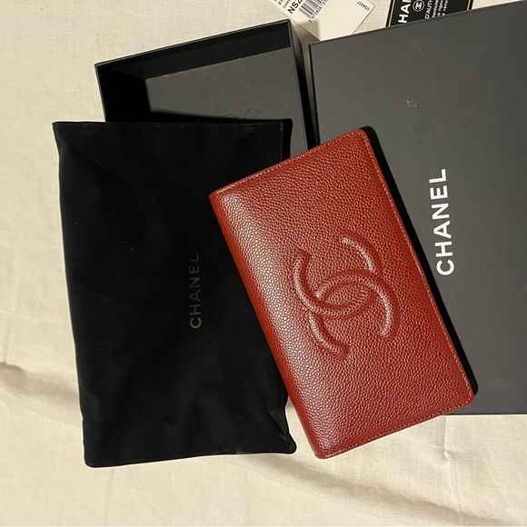 Chanel Burgundy Caviar Leather Timeless CC L Yen Wallet - Picture 8 of 15
